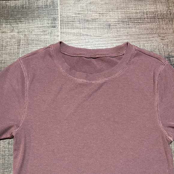 Vuori Mauve T-Shirt - Picture 4 of 6